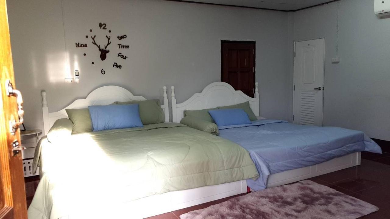 Reindeer House Wat Chedi 4 People Hotel Sichon Eksteriør billede